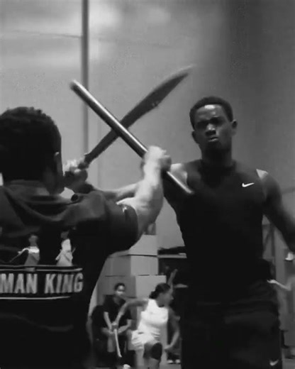Damson Idris stunts in sword fight #damsonidris #swordfights #childrenofbloodandbone #stunts