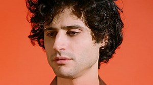 Adrien Gallo : l'album "Là où les saules ne pleurent pas" et 2 duos avec Vanessa Paradis