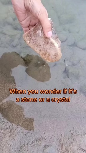 Distinguishing Between Crystals and Stones - How To Test & Identify