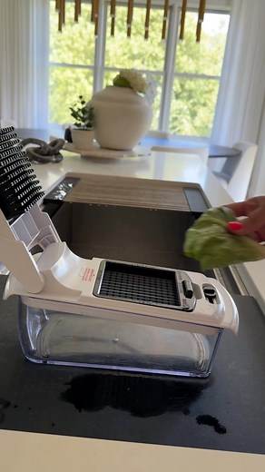 9.5M views · 29K reactions | Chopped Chicken Salad #salad #chopper #chicken #fooddolls | Food Dolls | Facebook