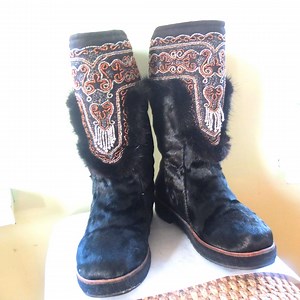 Handmade Fur Mukluks: Sami Winter Boots With Beaded Embroidery Sheepskin Lined, Size 41-42 EU US 11,5- 12. - Etsy Canada