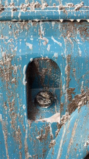 Don’t let your car stay filthy this winter, use Hydro!💧🤝 #tiktokshop #tiktokmadebuythis #carcare #detailing #dealdrop