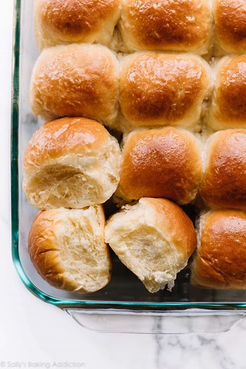 Soft Dinner Rolls Recipe - Sally's Baking