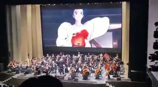Howl's Moving Castle symphony is so beautiful | Ghibli Community