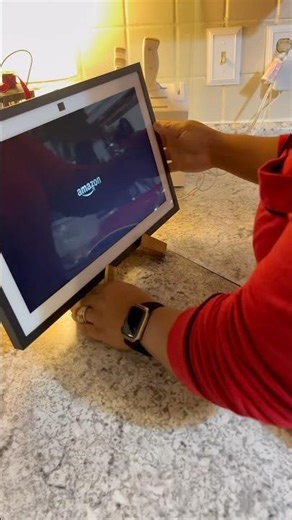 Unboxing my new Amazon echo show #vlogmas #unboxing #amazon #amazonfinds