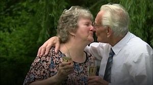 So what's it like to win £300,000 on a scratch card? | BBC East Yorkshire