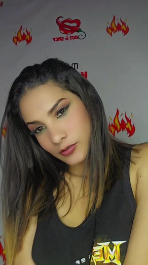 Videos de mia kamila (@mia_kamila25) con “sonido original - ♡ s𑄙lᧉıl !”