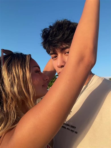 Videos de ariana (@ariruizz) con “original sound - almojabanoconqueso”