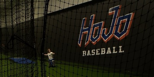 Former MLB star Howard Johnson opens new baseball facility in Franklin