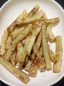 791K views · 10K reactions | French Fries - Quick and Easy Recipe Text Recipe Link: https://www.zaykakatadka.com/recipe/french-fries-in-air-fryer/ | 5 minute Veg Recipes | Facebook
