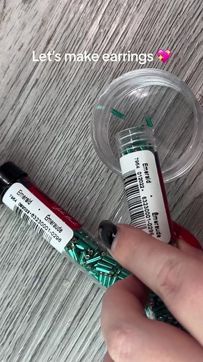 Bugle fringe tutorial now live 💖 #howto #tutorial #beadingtutorial #beadwork #beading #beadedearrings #nativetiktok #Indigenous #beadworktiktok #nativemade #satisfying #nativebeadwork