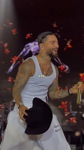 20K views · 3.9K reactions | Ay otro chisme más que te cae  #maluma #lyrics #indirectas #music #paradedicar #reels | Criss Lyrics 10 | Facebook