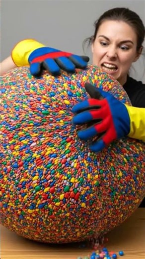 Giant Balloon Poping Slow Motion #balloonpopping #relaxing #poppballons #balloon