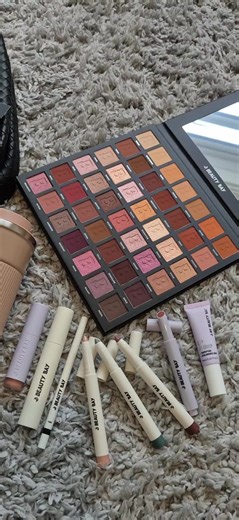 Amazing Beauty Bundle from Beauty Bay!