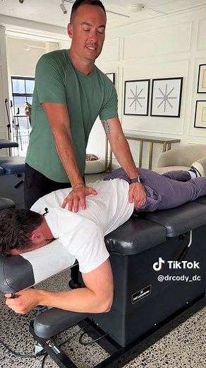 🏴󠁧󠁢󠁳󠁣󠁴󠁿 Scottish Craig Gets Lit Up 🔥 www.combinedclinics.com.au to book in with me. #drcody #asmr #crack #chiropractor #chiro #chiropractic