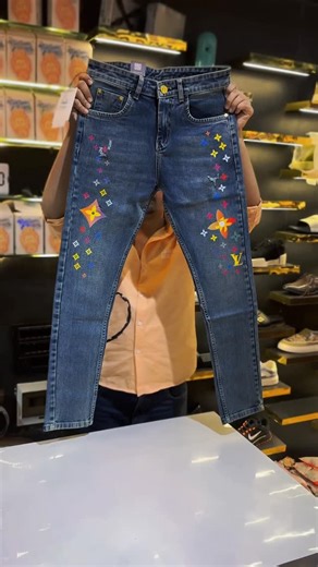 𝐁𝐎𝐑𝐍 𝐑𝐈𝐂𝐇® ᴀʟᴡᴀʏꜱ ᴅɪꜰꜰᴇʀᴇɴᴛ on Instagram: "FUNKY DENIM 1099 only (All) 28 to 36 Book Now : 9537112113"