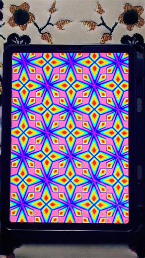 SEAMLESS KALEIDOSCOPIC PATTERN! 🌀✨ #shorts #procreate