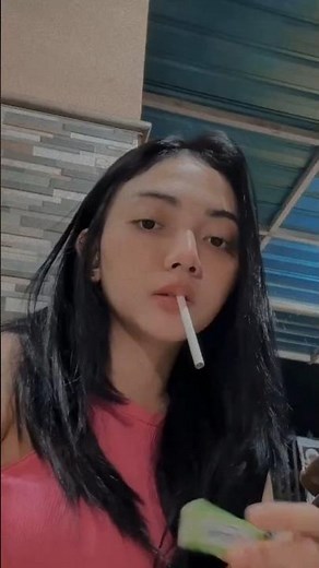 Attitude Girls Smoking 🚭💔💔🚬 #foryou #smoke #girlssmokingstatus #shortvideo #viral #trending #shorts
