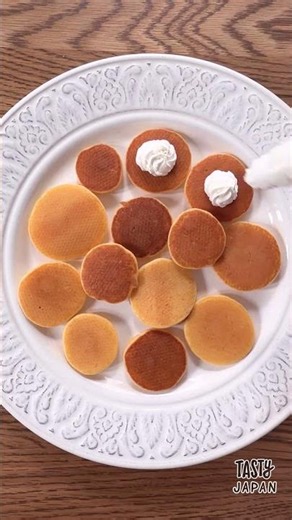 【3倍速で焼ける！？】ホムパ映え確定♪プチパンケーキサンド / Mini Pancake Sandwiches