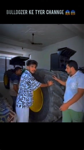 BULLDOZER KE TYER CHANNGE 😱😱 | NISHU DESHWAL | #shorts #tractor #trending #nishubhai