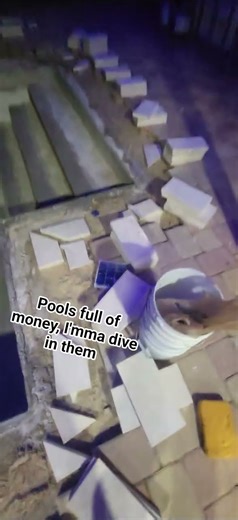 #home #pool #remodel #leak #fix #mosaic #tile #cracked #wall #construction #improvement #grind #diy