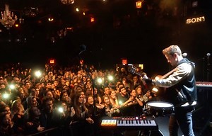 31K views · 1.9K reactions | Nothing gives us a greater feeling than hearing you sing our songs back to us  hits us every time xxx | Kodaline | Facebook