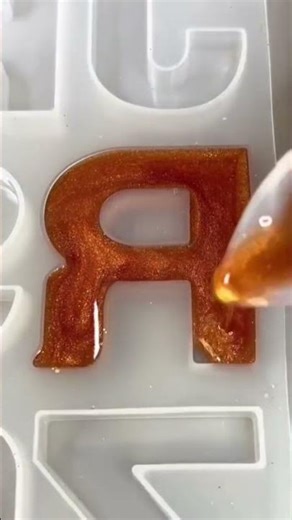 ✨ Making Glitter Resin R Letter Art ✨