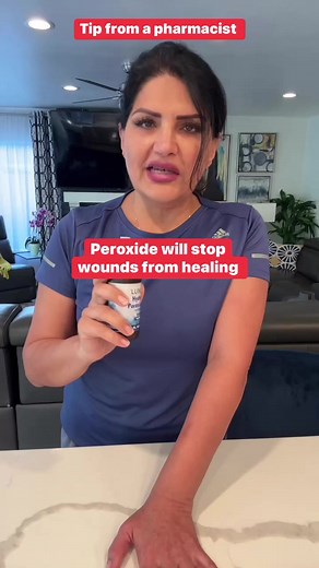 61K views · 1.1K reactions | #HydrogenPeroxide #H2O2 #Peroxide #CleaningCuts #Cleaningwounds #NowYouKnow #FYP #MedicalAdvice #Pharmacistadvice, #HealthInformation #Warning | Angela Pharmd | Facebook
