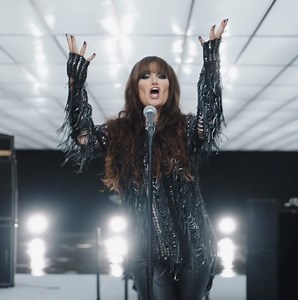 84K views · 2.1K reactions | Check out my new video for #DreamGirlRemix by Nile Rodgers from Cinderella Movie - now streaming! 懶 https://cinderella-cast.lnk.to/DreamGirlRemixOfficial | Idina Menzel | Facebook