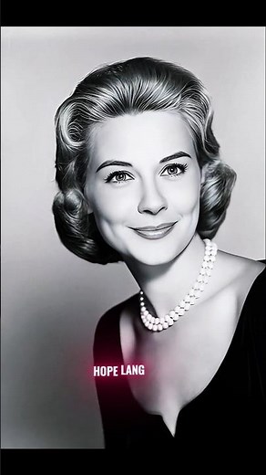 🌟 Hope Lange — Academy-Nominated Star and Emmy Winner 💛#HopeLange #ClassicHollywood #GoldenAgeCinema