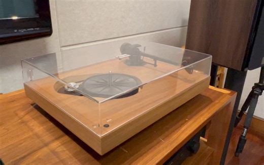 介绍一下2020款Pro-ject宝碟X1黑胶唱机，与上一代Debut Carbon Esprit SB精神的区别，比Debut DC和EVO好在哪儿？