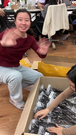 🇻🇳 location: Hanoi, Vietnam Worldwide delivery 📦 from direct factory 🏭 in Vietnam Vietnamese human hair Length: from 6 to 40 inches Closure size: many #humanhair #wig #closure #tiktok #wholesale