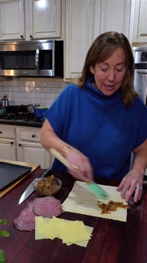 Savory Roast Beef Pinwheels for New Year’s Parties