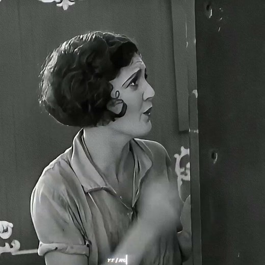 The Lion Cage Funny Moment | Charlie Chaplin 1928