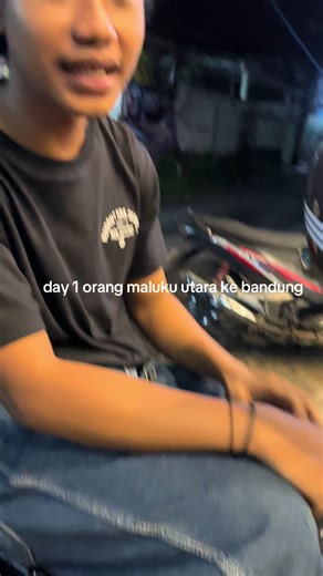 Warga Maluku Utara Pertama Kali ke Bandung