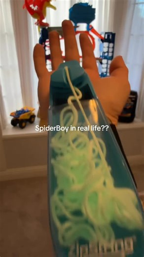 Dulvo on Instagram: "All the spidey kids are gonna love this 😉🎁 Do you know anyone that would want this for Christmas? 🤔 #webslingingtoy #toy #giftideas #spiderman #movies #hero #present #christmas"