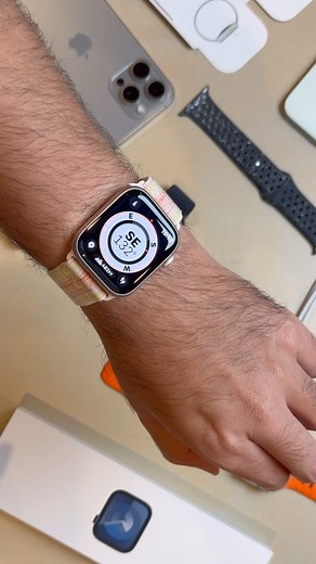 How to use Apple Watch Double Tap feature on Series 9 and Apple Watch Ultra 2! Controlling your Apple Watch without needing to touch it is crazy. ⌚️👀🤏🏽 #apple #applewatch @apple #applewatchseries9 #applewatchultra2 #doubletap #applewatchdoubletap #techreels | Andru Edwards