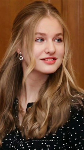 #merrychristmas #Spainprincessleonor #leonorofspain #spanishroyalfamily #leonor #princess #ytshorts