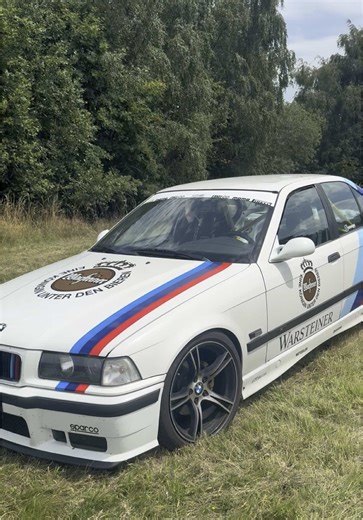 E36 Sedan Drift Techniques for Track Racing