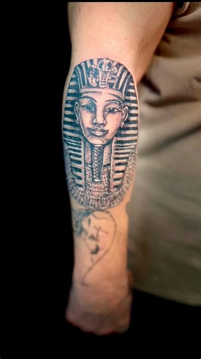 Inspired by history, worn on her own terms. Powerful, permanent, and not up for debate. This one’s cool!! 🤘🏻 | Raven Ink Studios