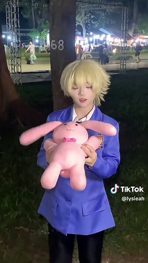 Ouran High School Host Club Moments with Honey Senpai