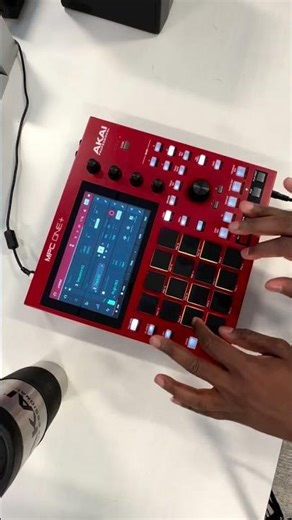 Messing around with the new JURA plugin. Get it free with the purchase of an MPC One+ 🔥🔥