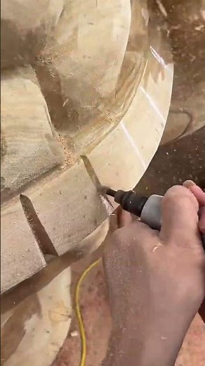 Crafting detailed wooden turtle shell using a precision rotary carving machine #popular #woodworking