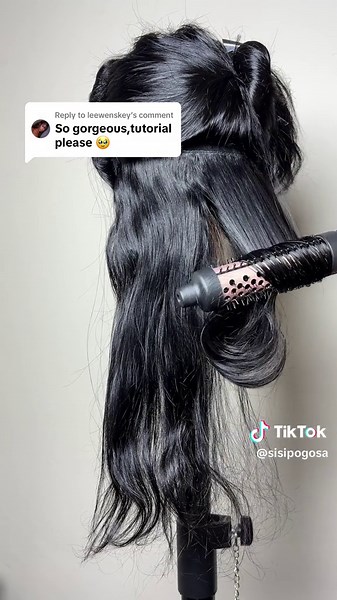 Blowout Tutorial using Safeway Malta's 4-in-1 Multi Styler from Clicks