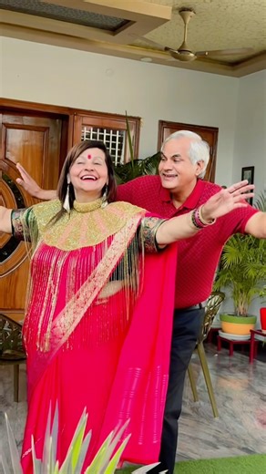 Pyar ke pankh lagake dur kahin ud jaye #love #hindisong
