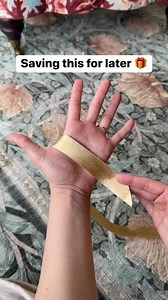 3.6M views · 25K reactions | Quick Christmas Bow 勞 #lifehack #lifehacks #lifehacks101 #giftwrapping #ribbon #bows #viralreel #viralreels #christmasgifts | The G Family | Facebook