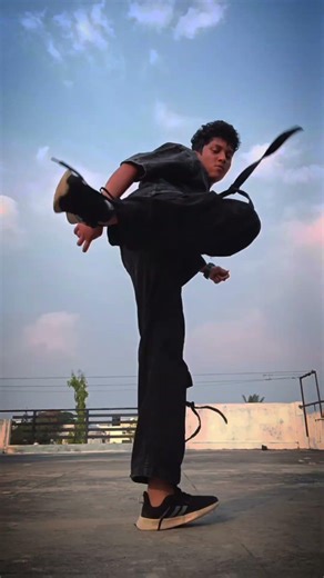 two | left right GO |#dance #shortvideo #trending #dancechallenge #two