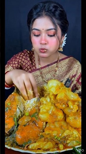 ASMR Eating Crispy Fish with Rich Fish Oil | Relaxing Seafood Sounds #mukbang #asmreating #food /