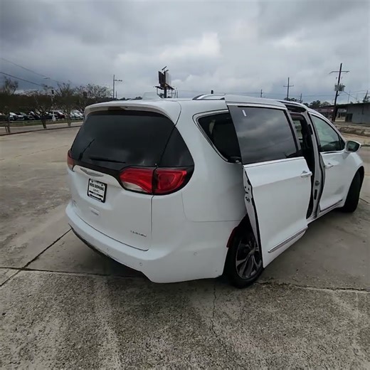 2018 Chrysler Pacifica Limited