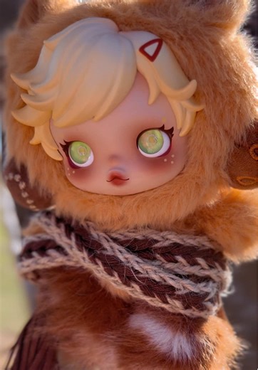 Apple Jack has become one of my favorites in the My Little Pony Skullpanda series 🥰💖 She is so underrated and so gorgeous! I love the little apples in her eyes and her hair is styled beautifully 🥰💖 #applejack #blindboxopening #mylittlepony #skullpandapopmart #popmartus